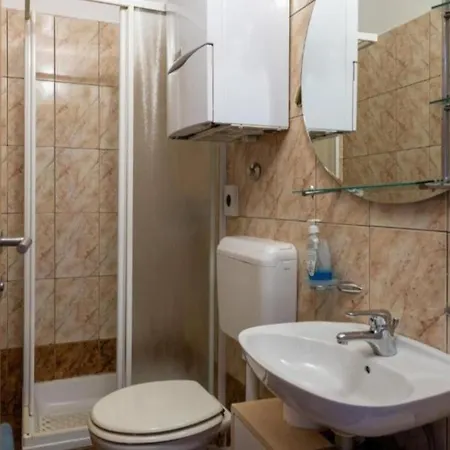 Villa House Pecina With Pool And Jacuzzi *