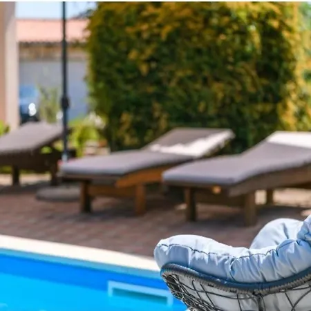 Villa House Pecina With Pool And Jacuzzi