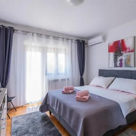 House Pecina With Pool And Jacuzzi * Sarići
